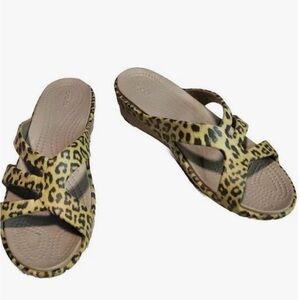 Crocs wedge Sandel (Sz9)